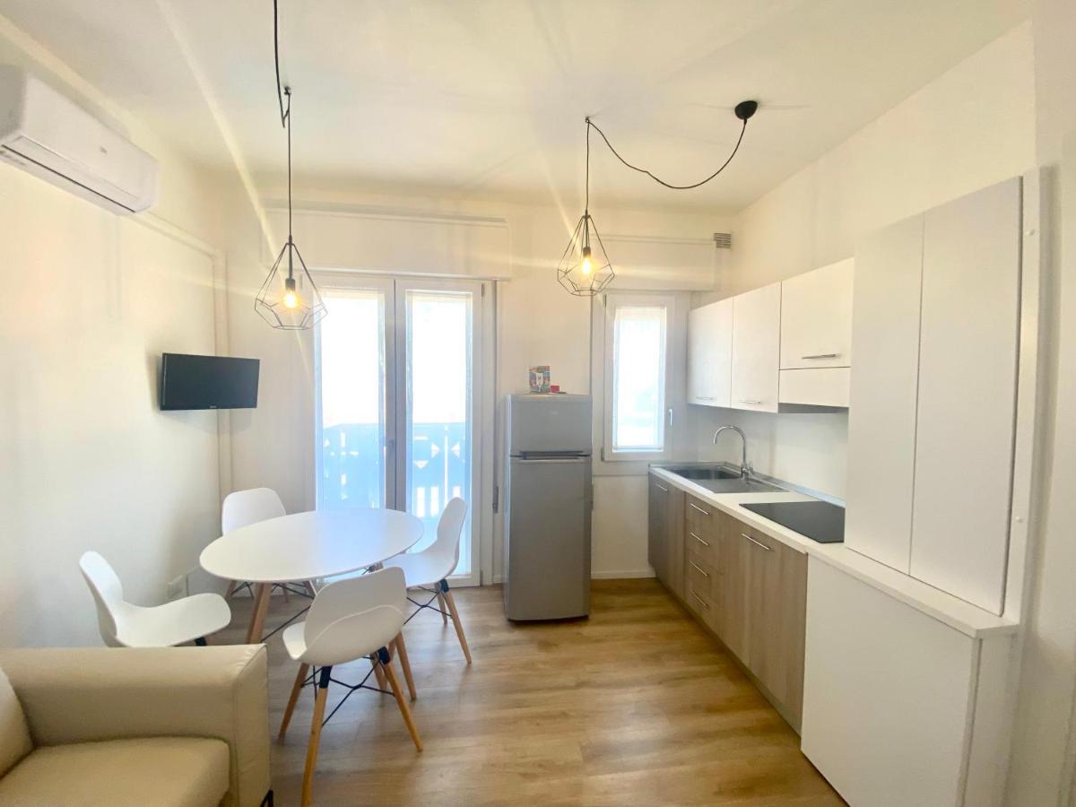 Maria Luisa - Piazza Mazzini - 30 Mt Dal Mare - Jesolo Apartment Bagian luar foto